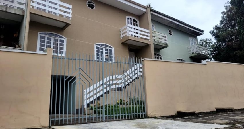 Sobrado 3 quartos para Alugar no Bairro Taruma em Curitiba Parana