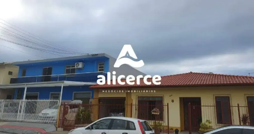 Casa à venda com 5 quartos 1 suíte, 238,29m² em Jardim Cidade de Florianópolis São José