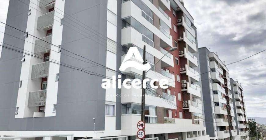 Apartamento à venda com 3 quartos 1 suíte, 137m² em Praia Comprida São José
