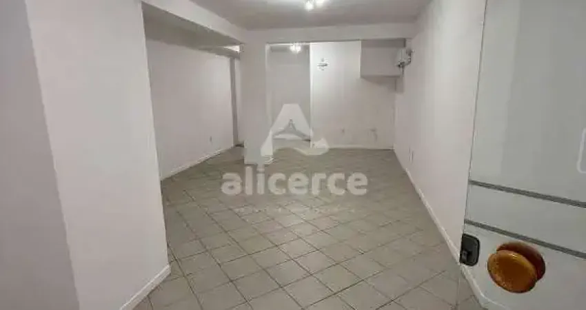 Sala à venda com , 43,9m² em Praia Comprida São José