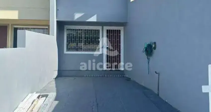 Sobrado com 2 Dormitórios no Bairro Bela Vista – Conforto e Praticidade em Palhoça