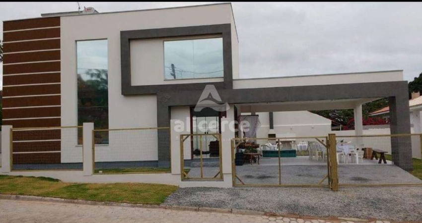 Casa à venda com 3 quartos 1 suíte, 130m² em Tapera da Base Florianópolis