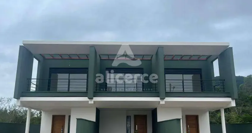 Casa à venda com 3 quartos 1 suíte, 145m² em ribeirão da ilha florianópolis