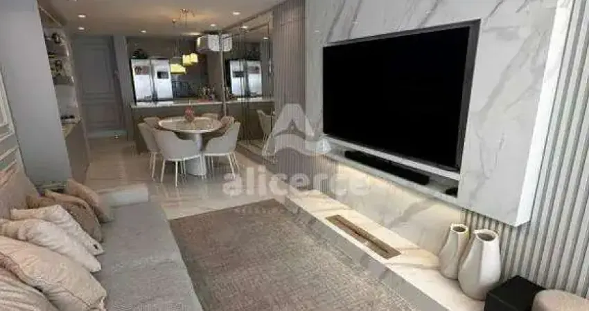 Apartamento à venda com 3 quartos 1 suíte, 96,37m² em abraão florianópolis