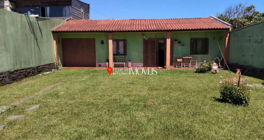 Casa à Venda no Centro de Balneário Pinhal — ACEITA FINANCIAMENTO BANCÁRIO!