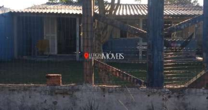 Casa aconchegante à venda em Balneário Pinhal – Apenas R$ 155.000!