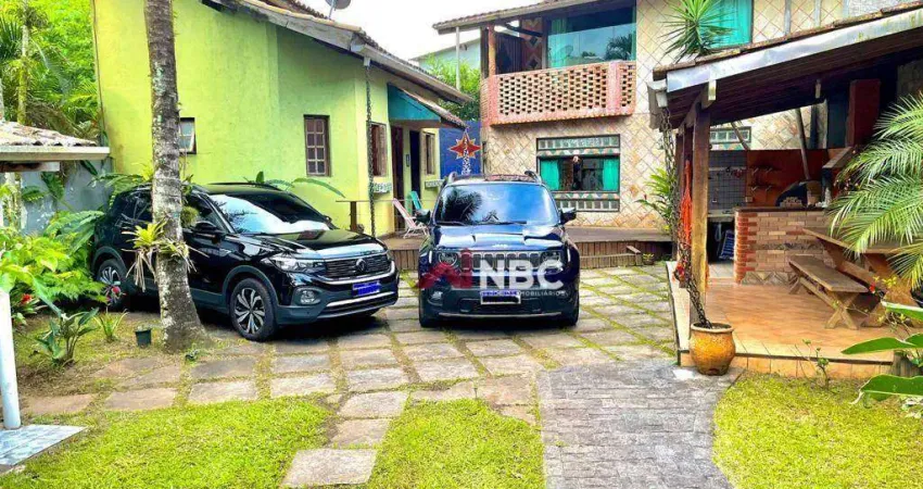 Pousada com 2 dormitórios à venda, 138 m² por R$ 850.000,00 - Boiçucanga - São Sebastião/SP