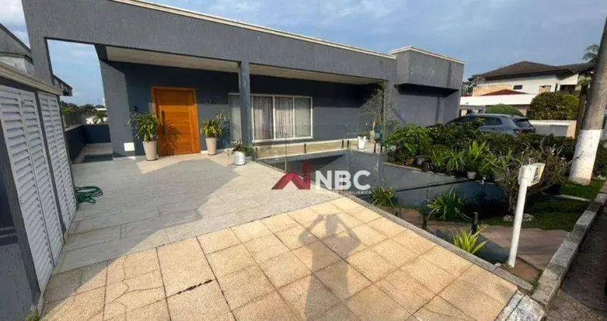 Casa com 3 dormitórios à venda, 380 m² por R$ 3.250.000,00 - Arujázinho IV - Arujá/SP