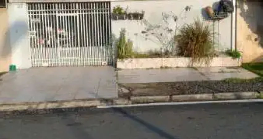 Casa com 3 quartos à venda na Rua Primeiro de Maio, 23, Estação, Araucária