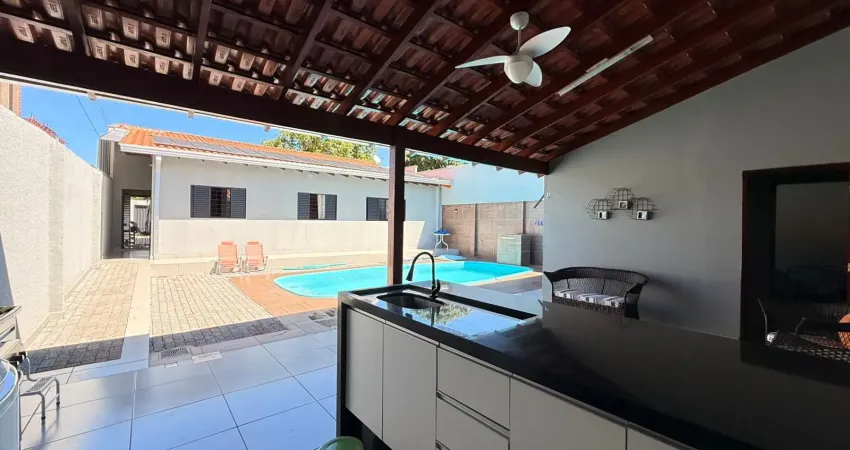 Casa térrea com 3 dorm, sendo 1 suíte, dependencia e piscina, jd. igapó, à venda r$ 885.000 - londrina, pr.