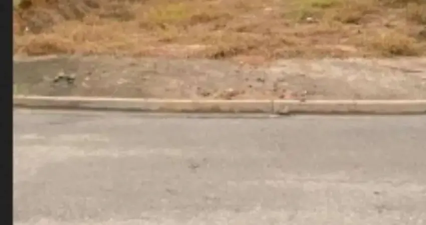Terreno à venda em Boituva-SP, Residencial Vitiello, 198m² de área!