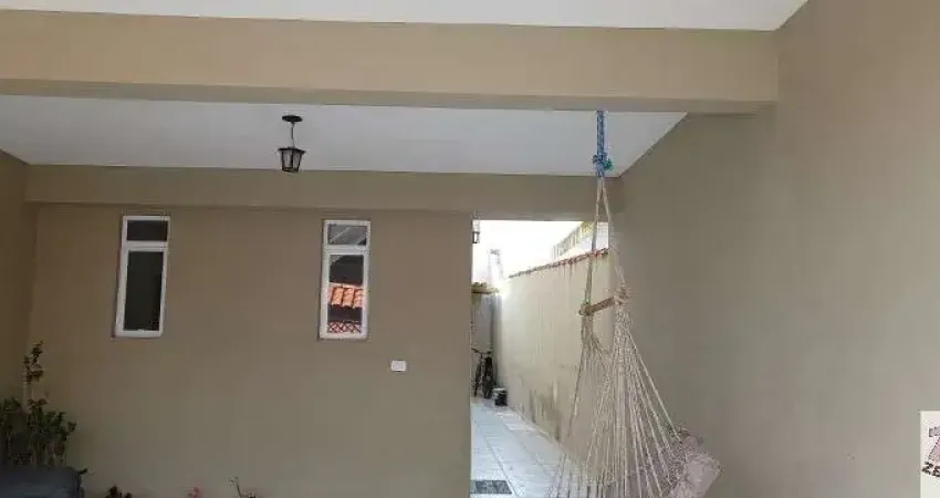 Imperdível casa à venda em Boituva-SP, bairro Esplanada: 4 quartos, 1 sala, 4 banheiros, 2 vagas de garagem, 200m².