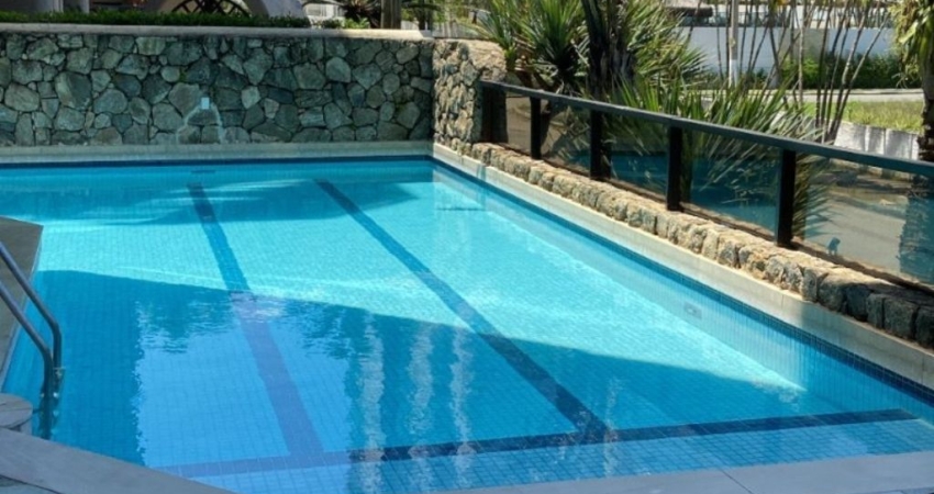 Lindo apartamento a poucos metros da praia da Enseada.
