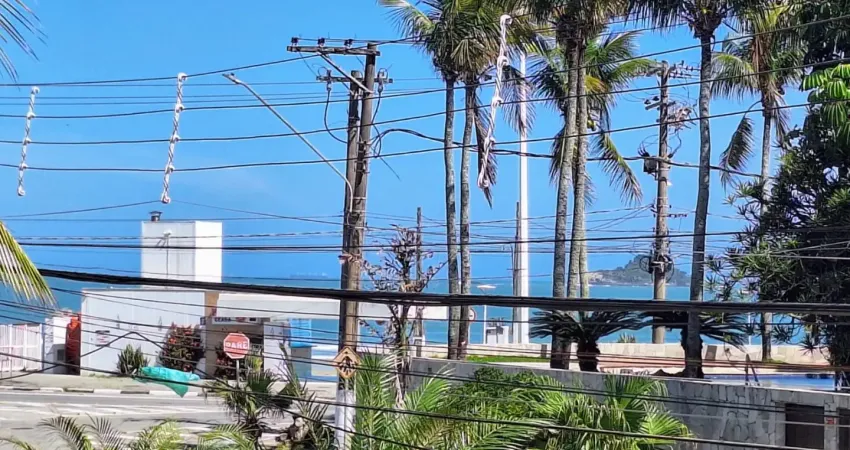 Belissímo sobrado reformado menos de 100mts da praia da enseada