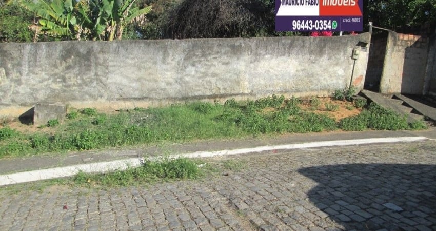 Casa à venda na Rua Cecília, 23, Roncador, Queimados