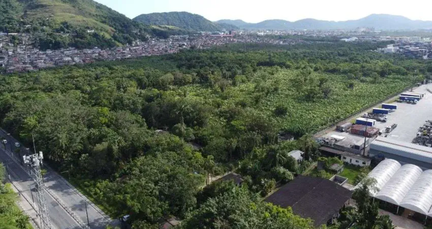 Terreno à venda na Avenida Lídio Martins Correia, Vila Zilda, Guarujá