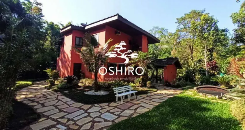 Casa de 4 dormitórios em condomínio fechado em meio a mata atlântica!!!