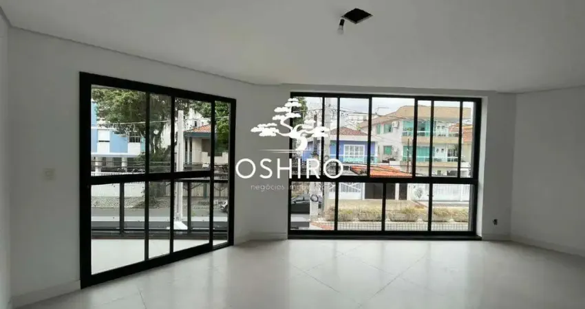 Casa à venda na Rua Professor Torres Homem, Embaré, Santos