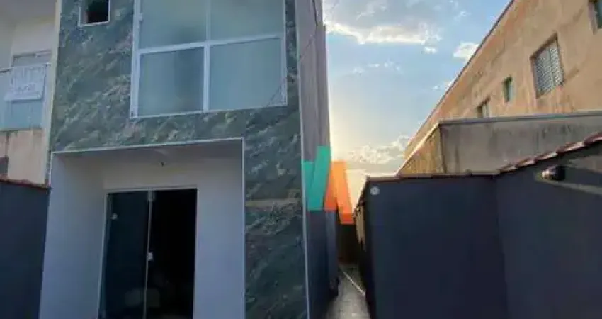 Sobrado com 2 dormitórios à venda, 78 m² por R$ 400.000,00 - Balneário Recanto Do Sol - Caraguatatuba/SP