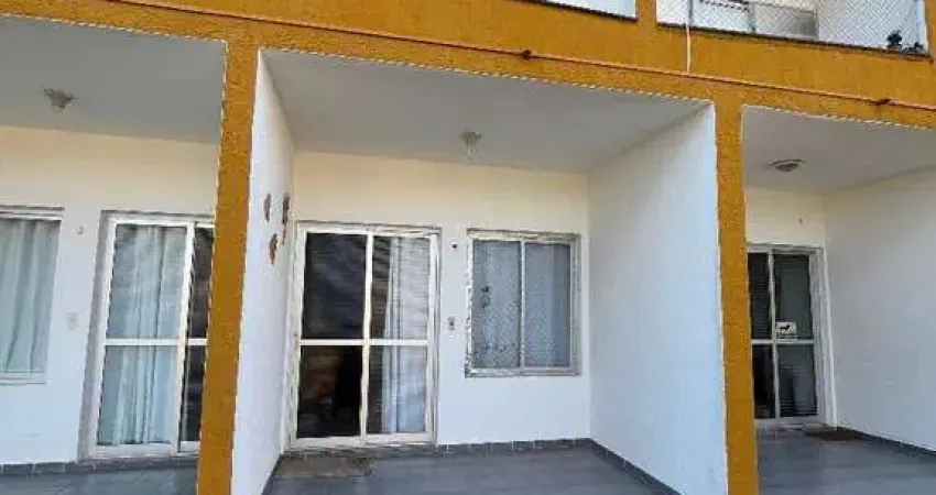 Sobrado com 2 dormitórios à venda, 86 m² por R$ 380.000,00 - Jardim Britânia - Caraguatatuba/SP
