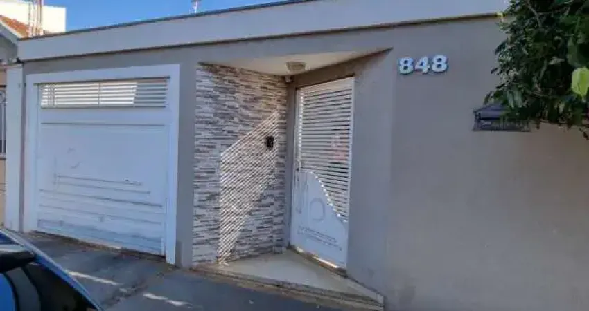 Casa com 3 quartos à venda na Rua Treze de Maio, Centro, Penápolis