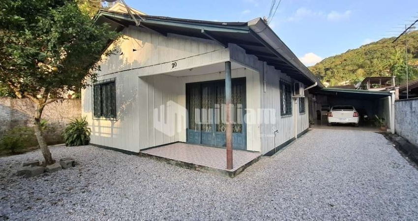 Casa com 3 quartos à venda no Azambuja, Brusque 