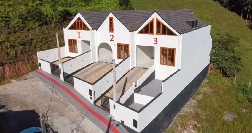 Casa com 3 quartos para alugar no Nova Brasília, Brusque 