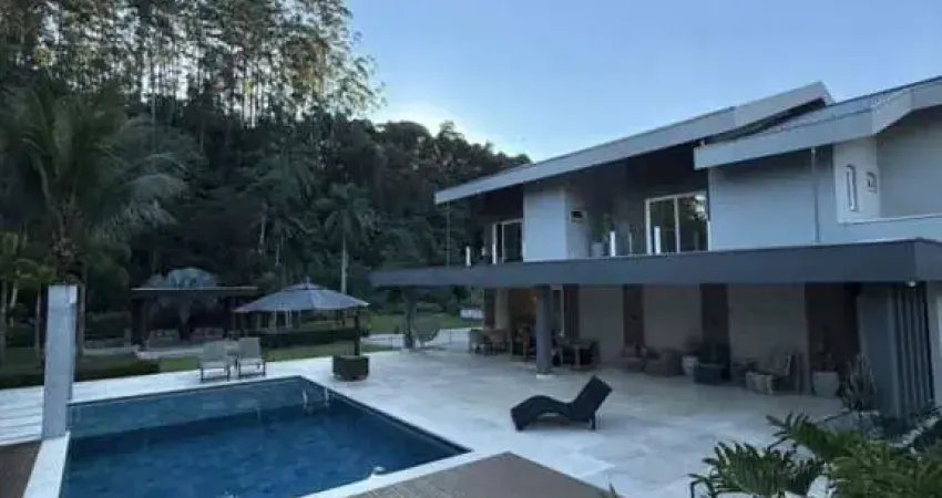 Casa com 4 quartos à venda no Centro, Guabiruba