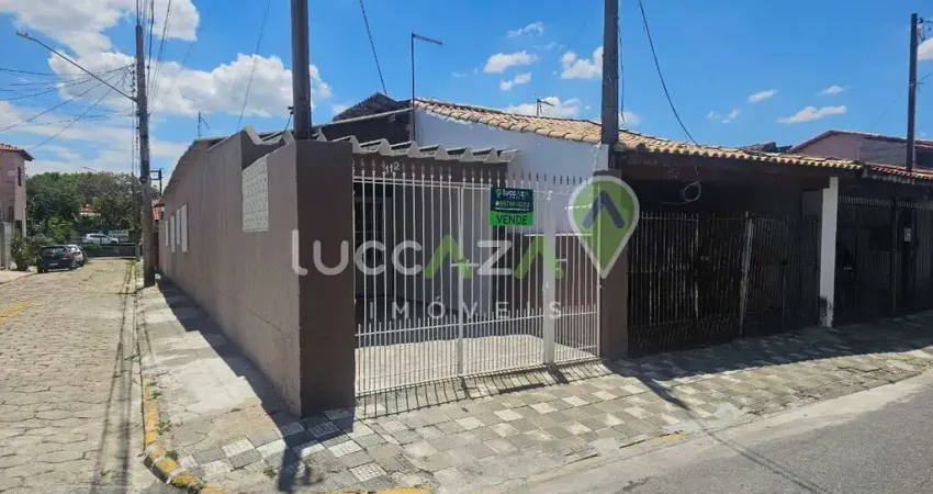 Imperdível oportunidade! casa à venda em jacareí-sp, bairro centro. 2 quartos, 1 sala, 1 banheiro, 1 vaga, 75m².