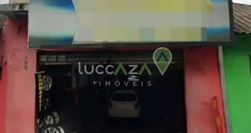Ponto Comercial à Venda ou Locação no Jardim Pereira do Amparo - Jacareí-SP: 1 Sala, 2 Banheiros, 122,61m²