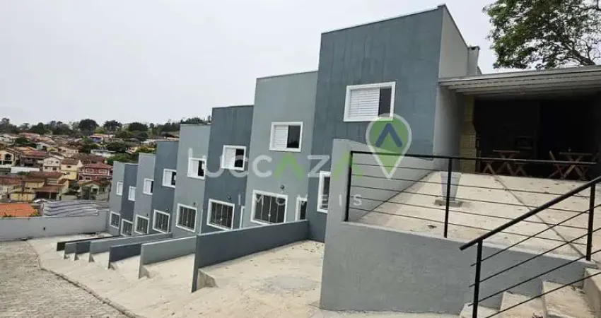 Casa em Condomínio à venda em Santa Branca-SP: 2 quartos, 2 salas, 2 banheiros, 1 vaga, 68m² de área!