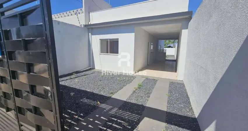 Casa com piscina a venda no bairro ouro verde em Varzea grande