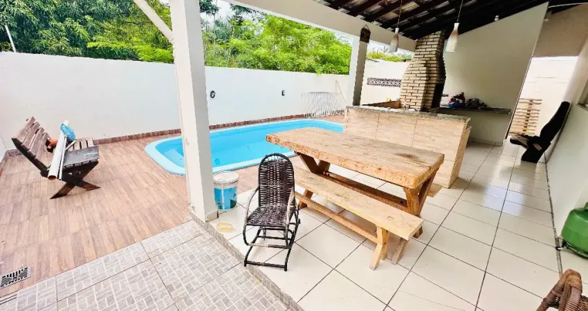 Casa para venda possui 160 m² com 3 suítes em Boa Esperança - Cuiabá - MT