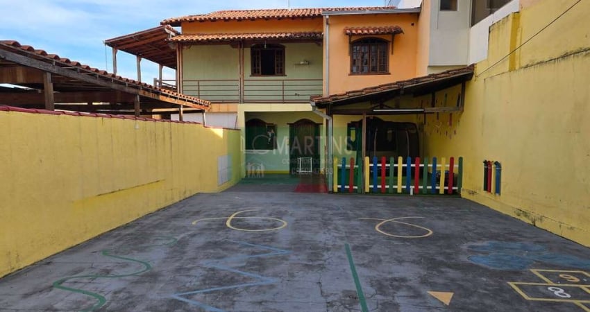 Casa em lote de 360m² com 2 residências independentes – Itapoã