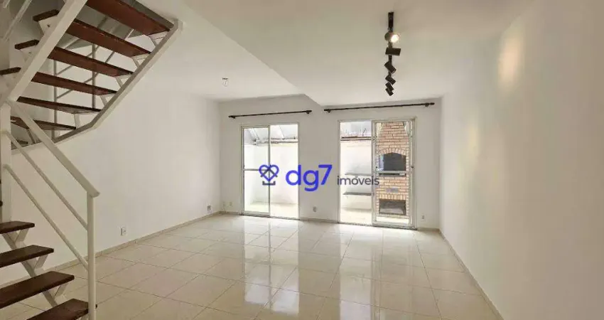 Casa em condomínio no Butantã.3 domritórios e 2 vagas