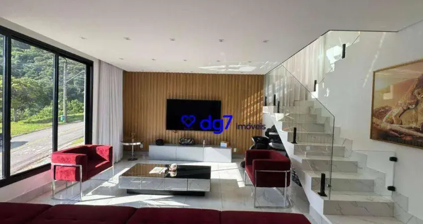 Casa em condomínio Valville 1 Alphaville 3 suítes e 4 vagas
