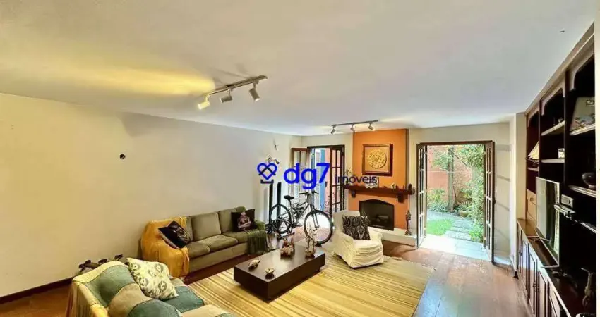Excelente sobrado ao lado do Metrô Vila Sônia, 283 m² com 4 dormitórios e 4 vagas!