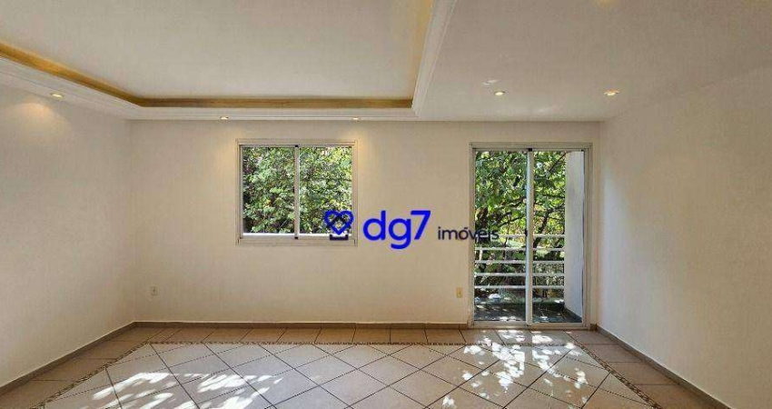 Casa de condomínio Vila São Francisco, com 3 dormitórios e 2 vagas