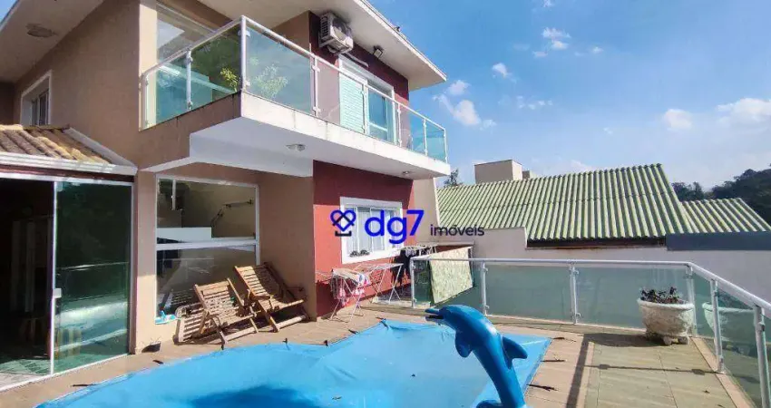 Sobrado com 3 dormitórios à venda, 211 m² por R$ 800.000,00 - Parque Rincão - Cotia/SP