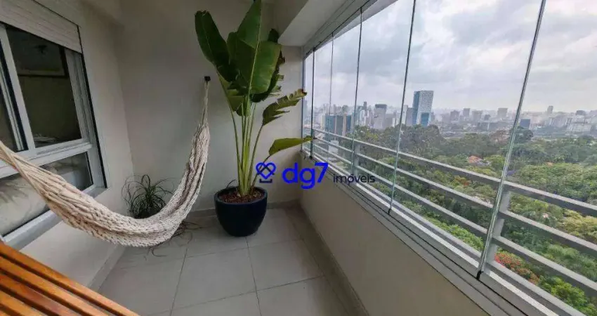 Lindo apartamento com 2 quartos, ampla varanda e vista livre para o Jóquei Clube
