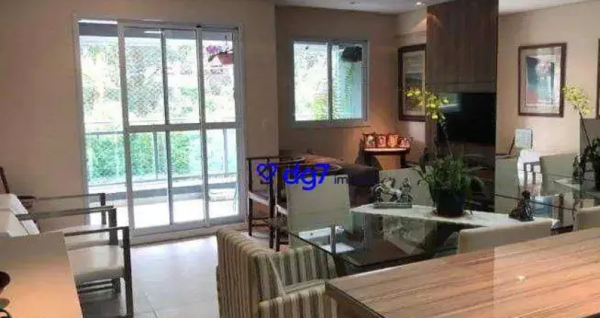 Apartamento com suíte, ar condicionado em todos os cômodos e repleto de armários!