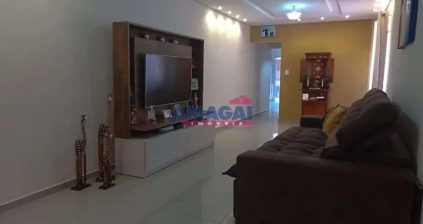 Casa com 3 quartos à venda no Jardim Bela Vista, Jacareí 