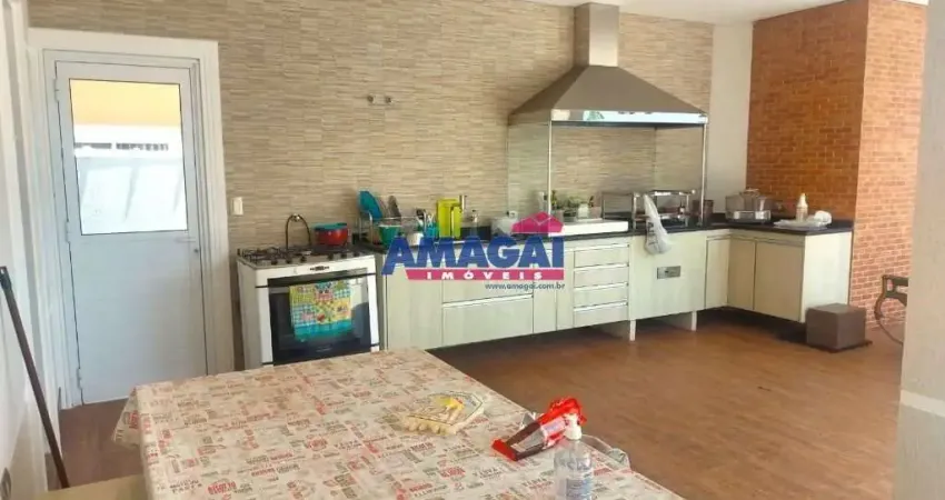Casa em condomínio fechado com 3 quartos para alugar no Jardim Altos de Santana II, Jacareí 