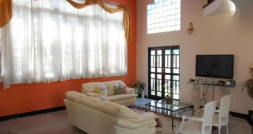 Casa com 3 quartos à venda no Jardim Santa Maria, Jacareí 