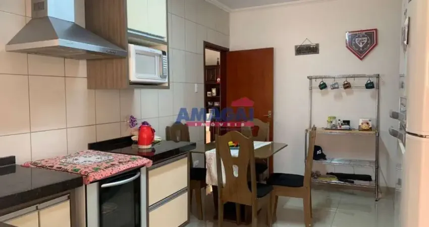 Casa com 3 quartos à venda no Centro, Jacareí 