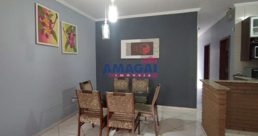Casa com 3 quartos à venda no Jardim Santa Marina, Jacareí 