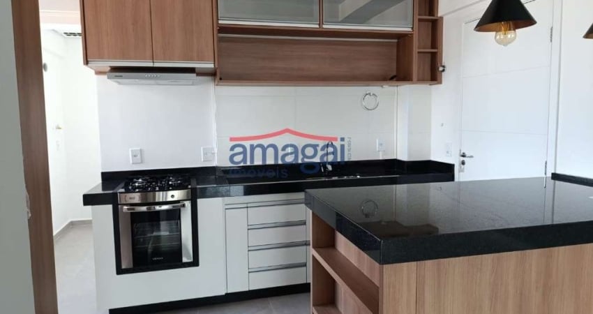 Apartamento com 3 quartos para alugar na Vila Aprazível, Jacareí 