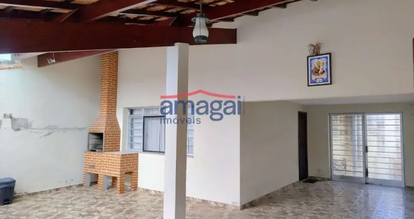 Casa com 2 quartos à venda no Jardim Jacinto, Jacareí 