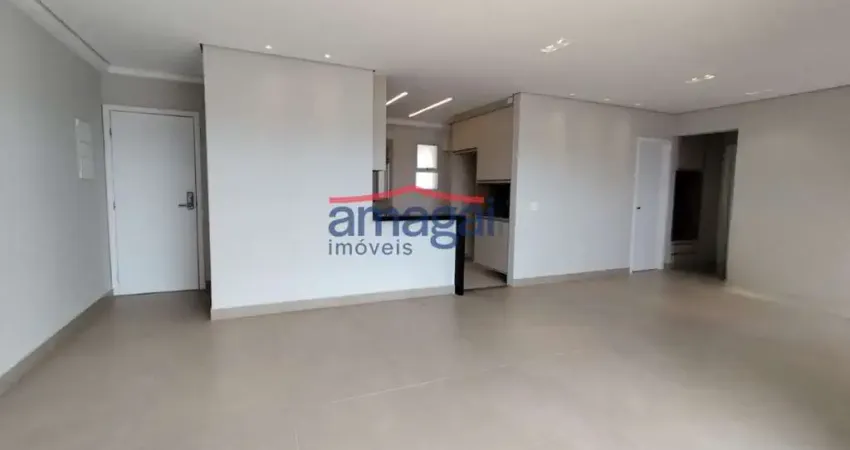 Apartamento com 3 quartos para alugar no Jardim Paraíba, Jacareí 