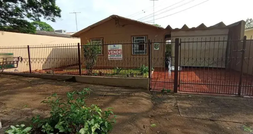 Casa com 3 quartos à venda na Avenida 7 de Setembro, 857, Jardim da Glória, Maringá